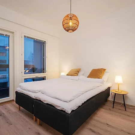 Brand New 2bdr With Private Sauna Apartmán
