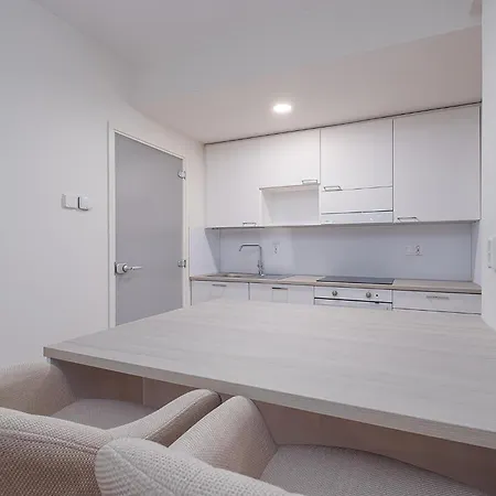 Brand New 2bdr With Private Sauna *